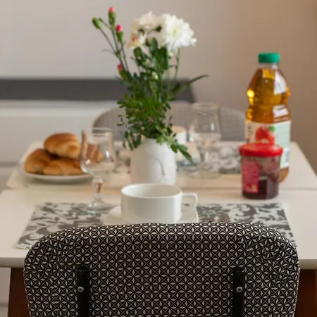 Apartman Zen - 9 Min Sanctuaires - Renove & Equipe - 2 Personnes *
